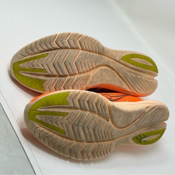 Men’s Saucony S20723-45 Kinvara 13 Neon Orange Sneakers Size 8.5 main image 5